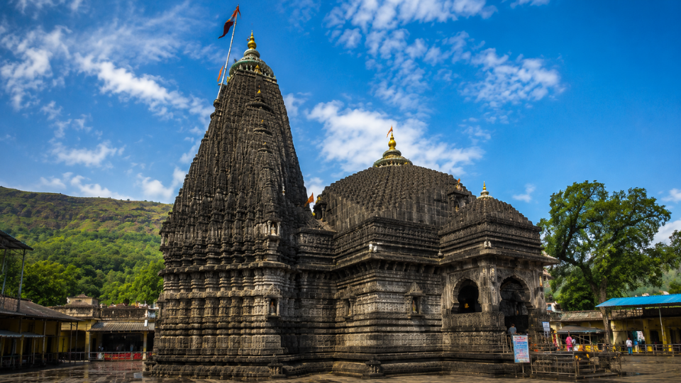 Five-day itinerary visual for Nashik and Trimbakeshwar